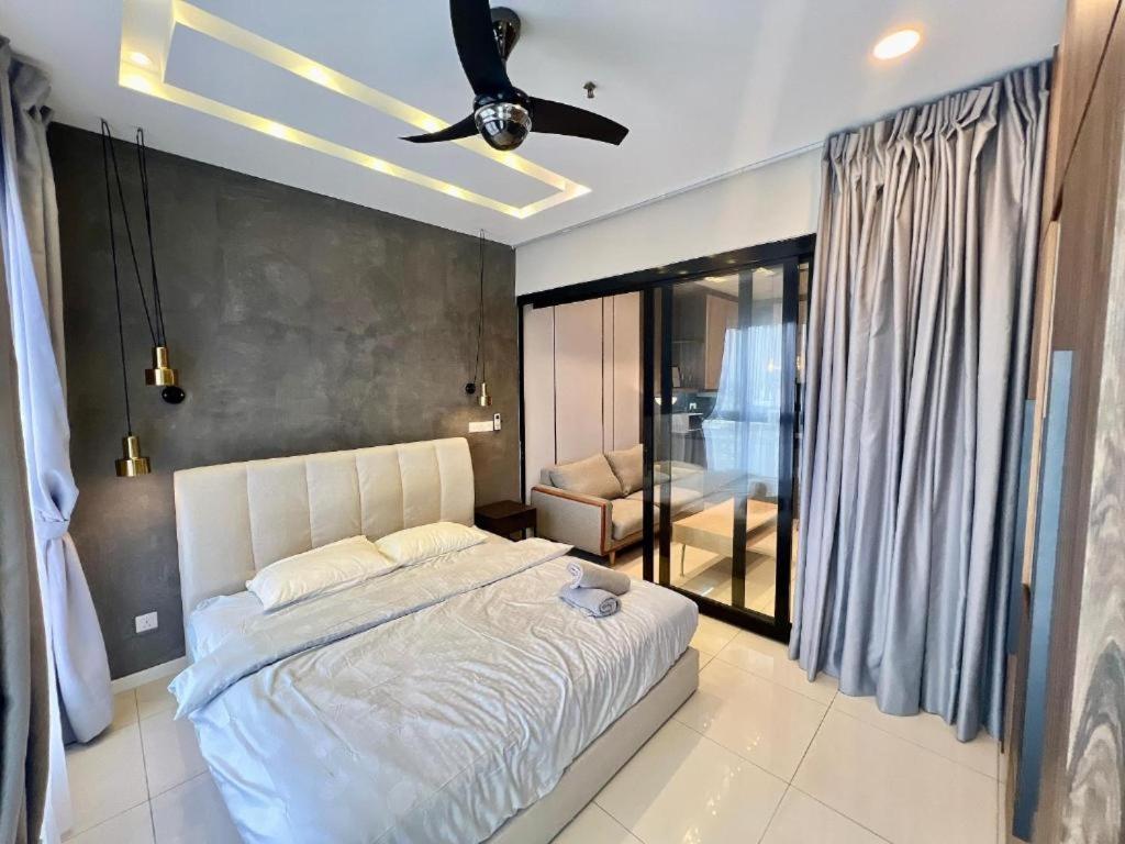 Highpark Suites In Petaling Jaya, Kelana Jaya By Plush Kampong Baharu Sungai Way Exterior foto