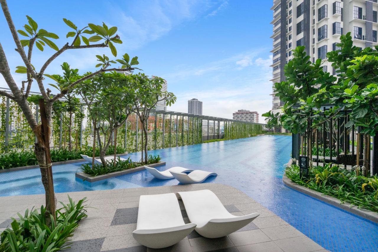 Highpark Suites In Petaling Jaya, Kelana Jaya By Plush Kampong Baharu Sungai Way Exterior foto